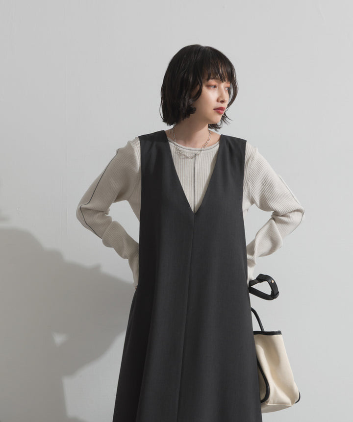 Vネックジャンスカ