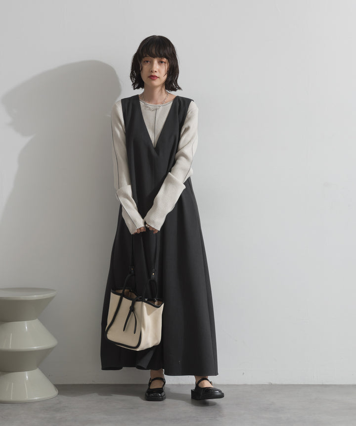 Vネックジャンスカ