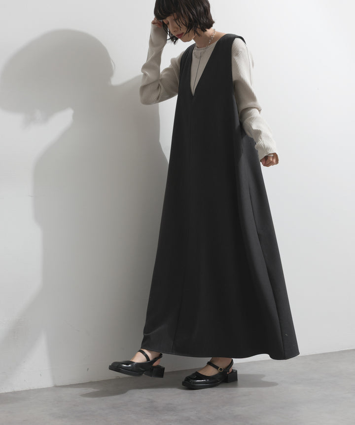 Vネックジャンスカ