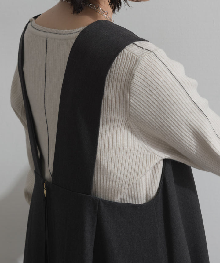 Vネックジャンスカ