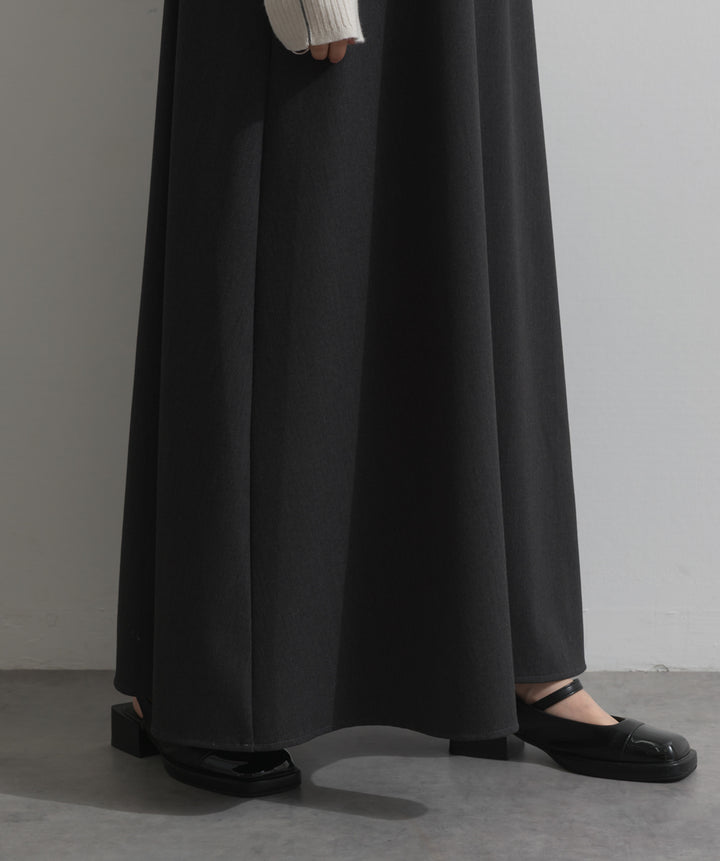 Vネックジャンスカ