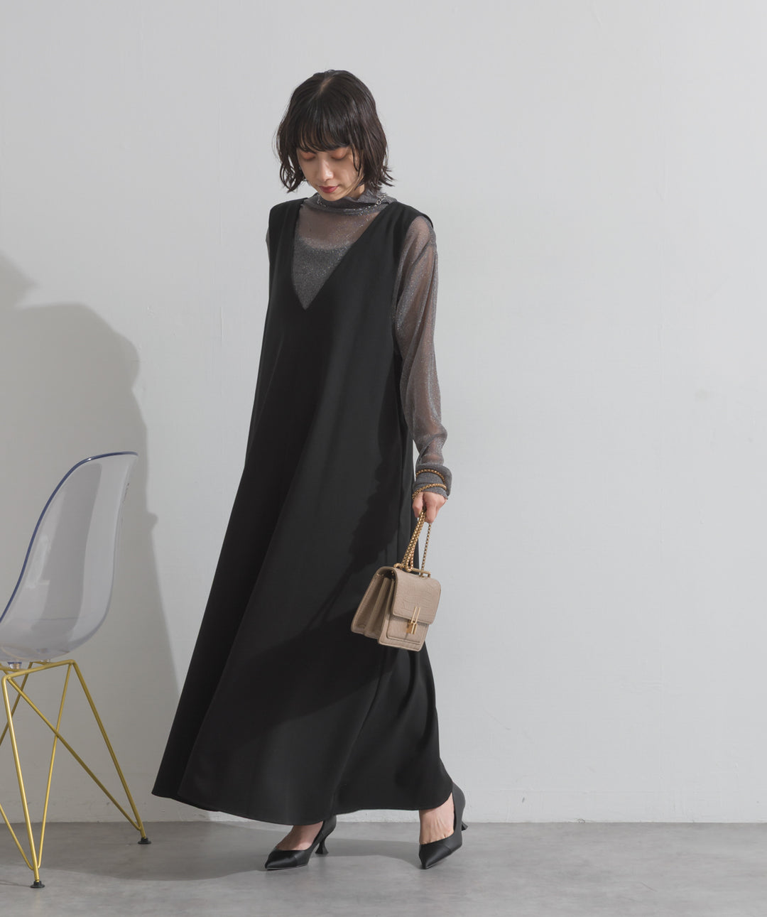 Vネックジャンスカ