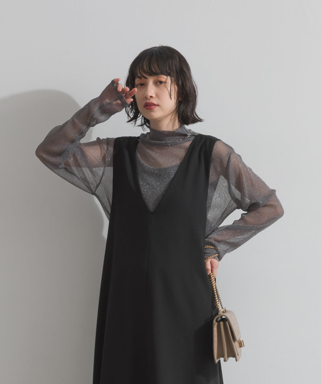 Vネックジャンスカ