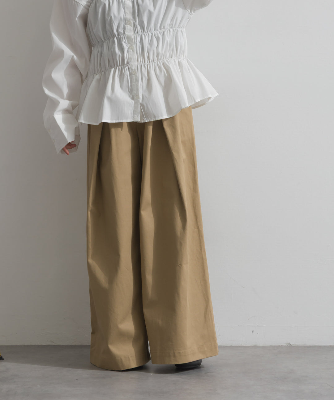 ツイルタックチノワイドパンツ
