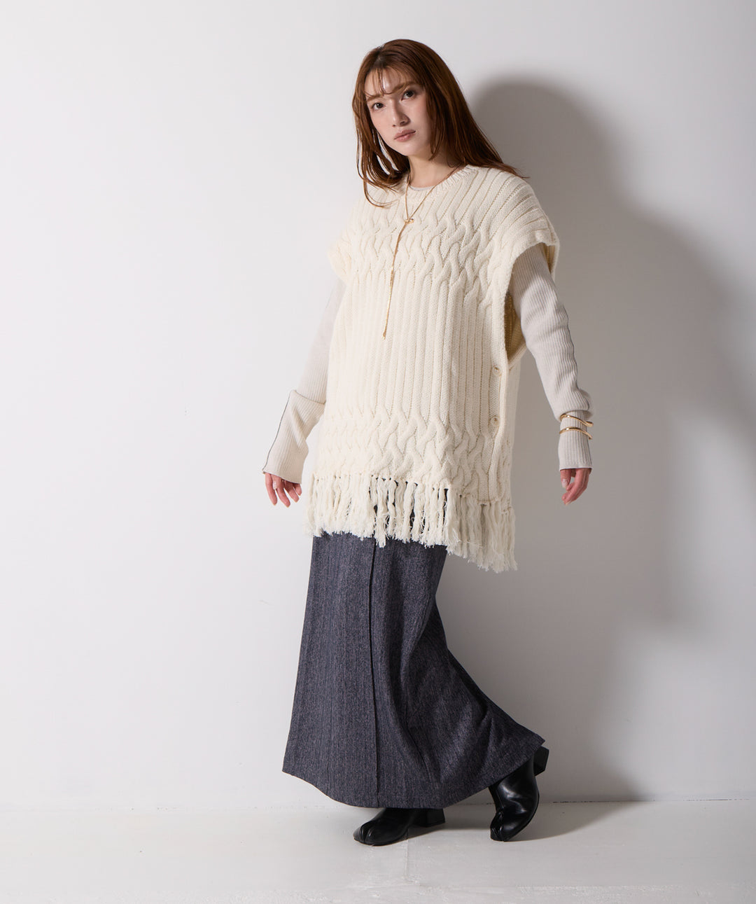 ケーブルニットフリンジベスト
