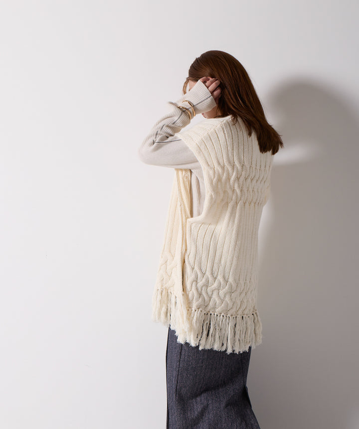 ケーブルニットフリンジベスト