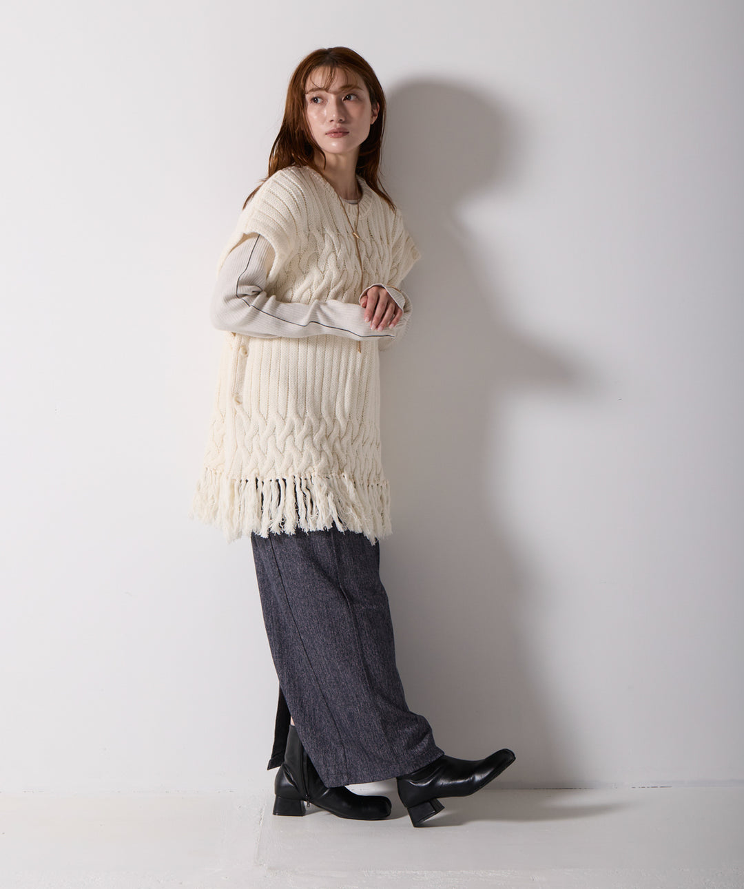 ケーブルニットフリンジベスト