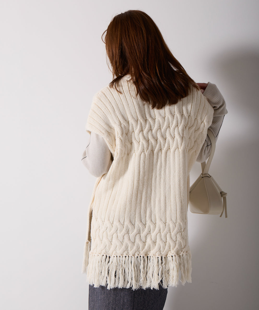 ケーブルニットフリンジベスト