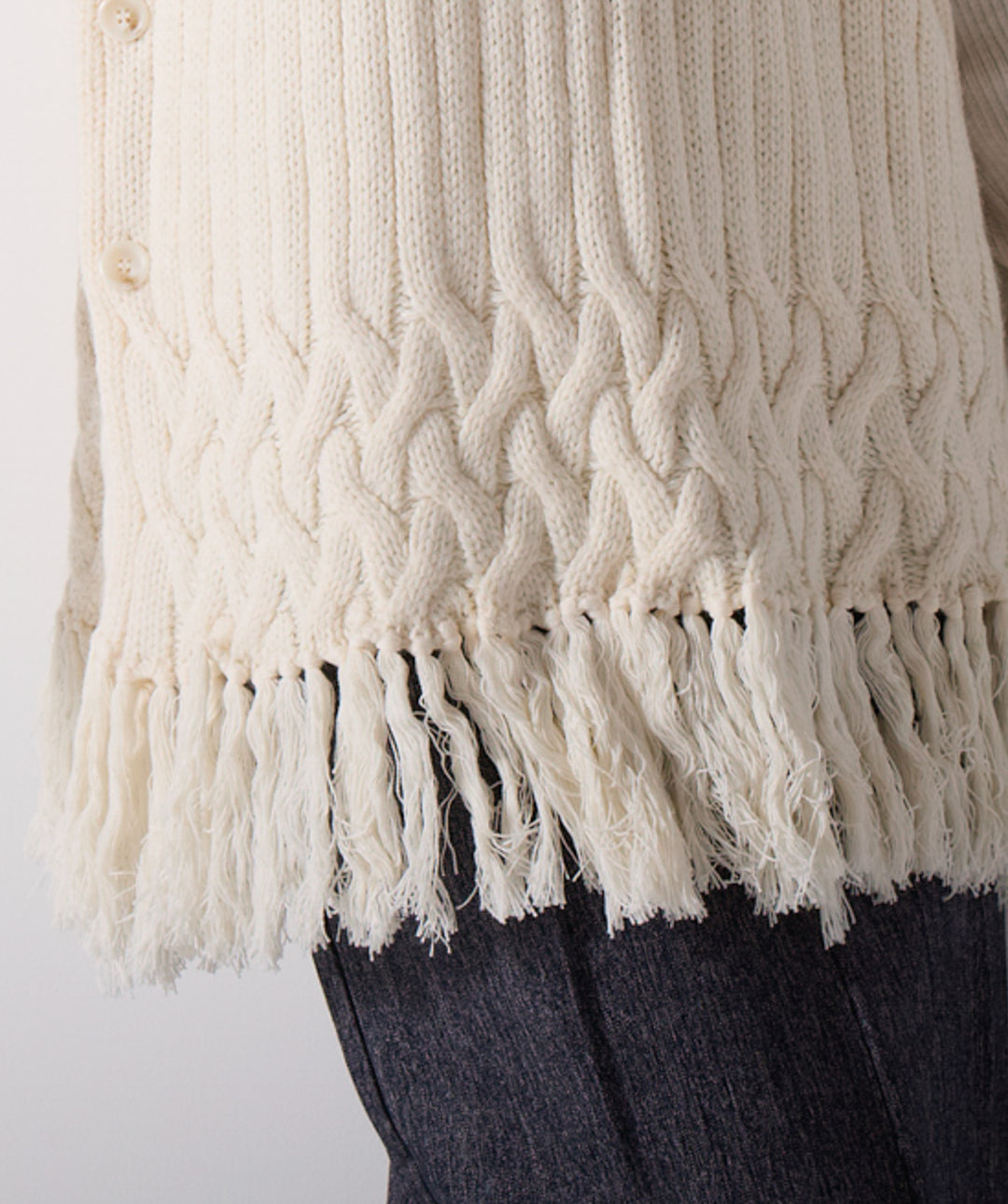 ケーブルニットフリンジベスト