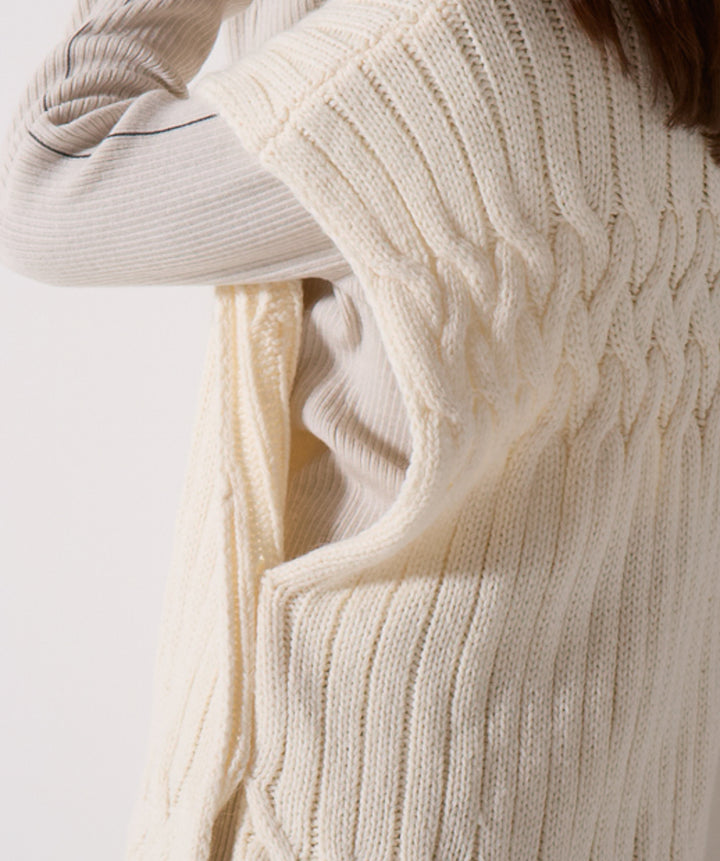 ケーブルニットフリンジベスト