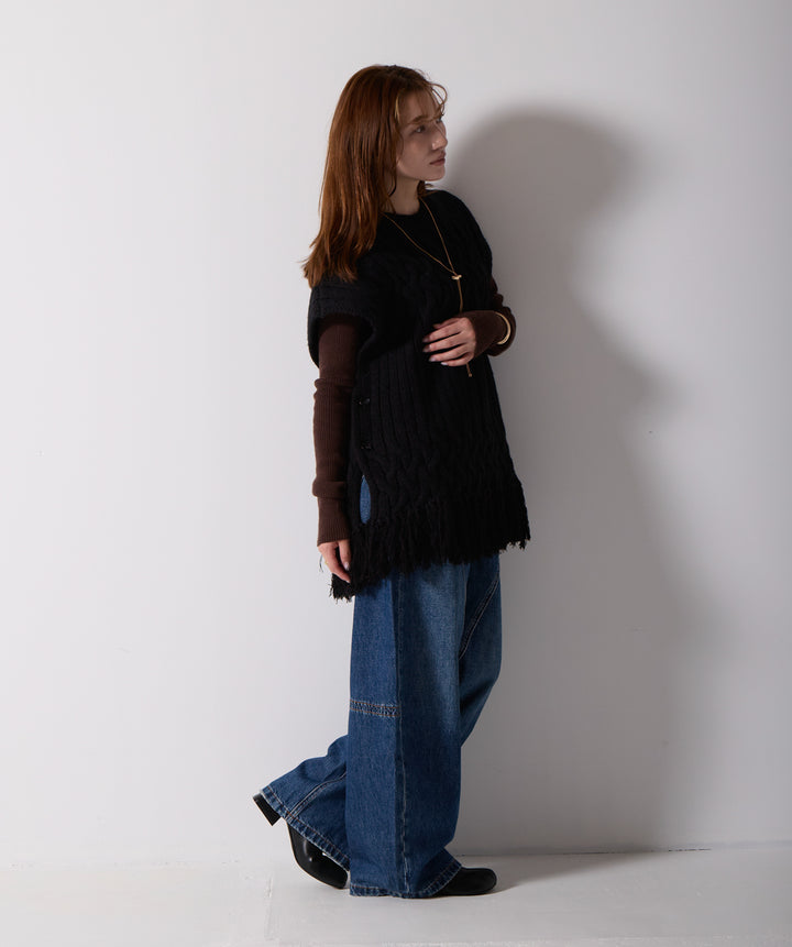ケーブルニットフリンジベスト
