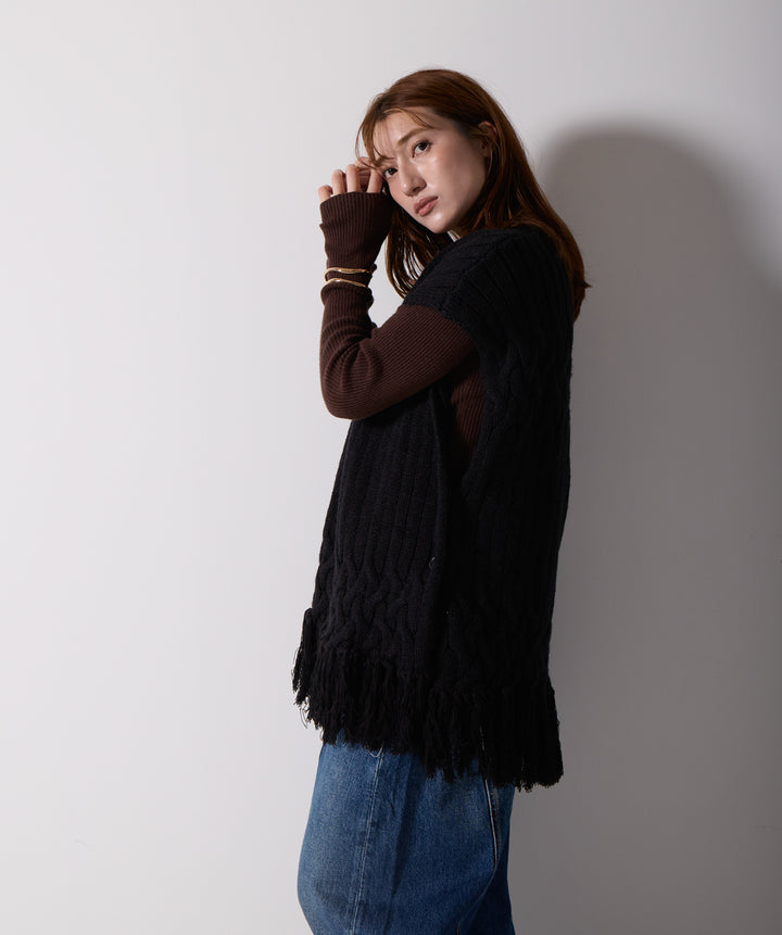 ケーブルニットフリンジベスト
