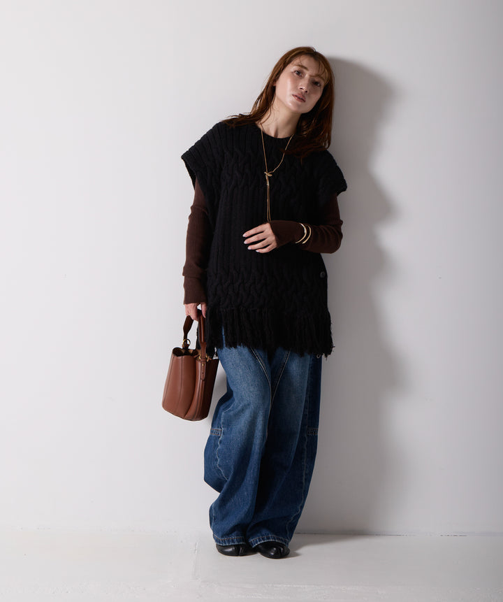 ケーブルニットフリンジベスト