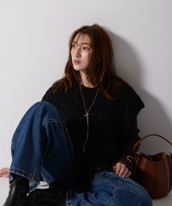 ケーブルニットフリンジベスト