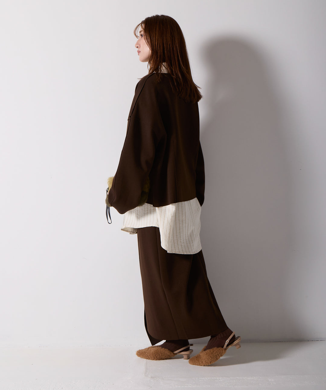 アシンメトリーヘムスカートドッキングセットアップ