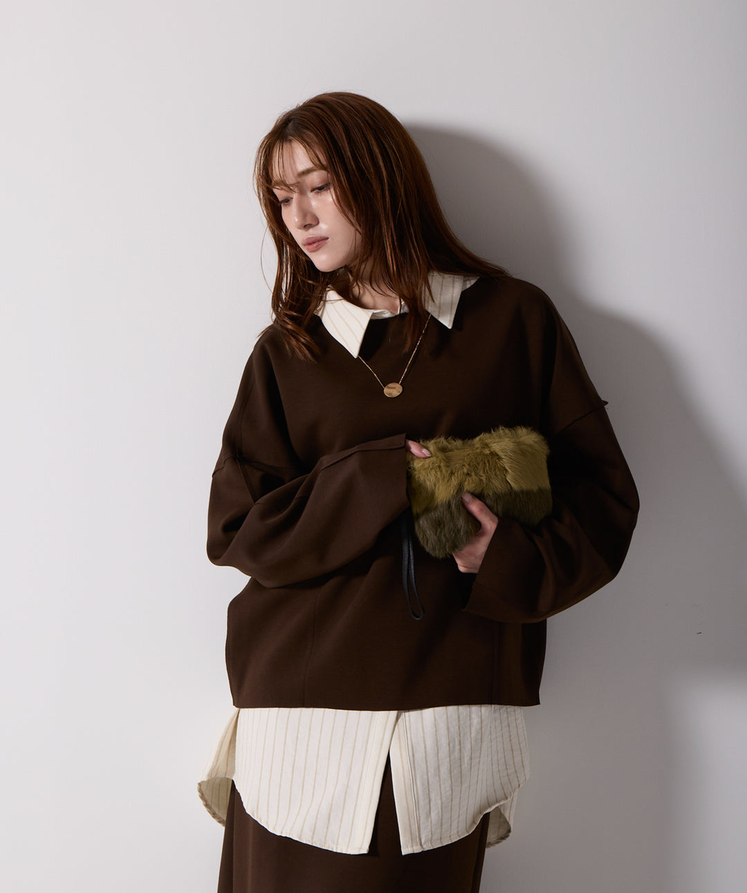 アシンメトリーヘムスカートドッキングセットアップ