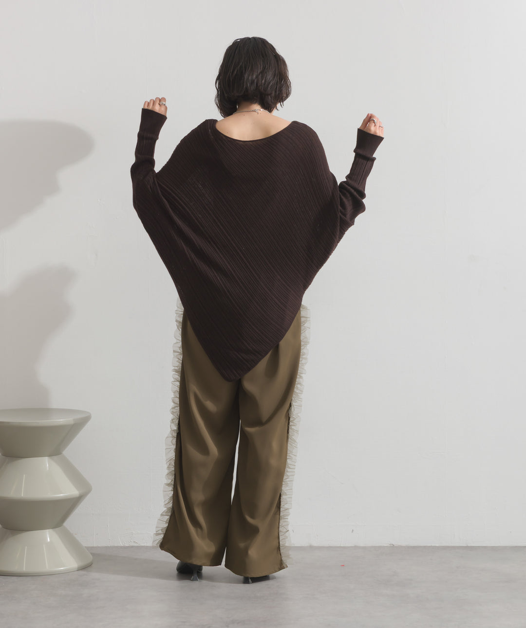 アシンメトリーヘムドルマンプルオーバー