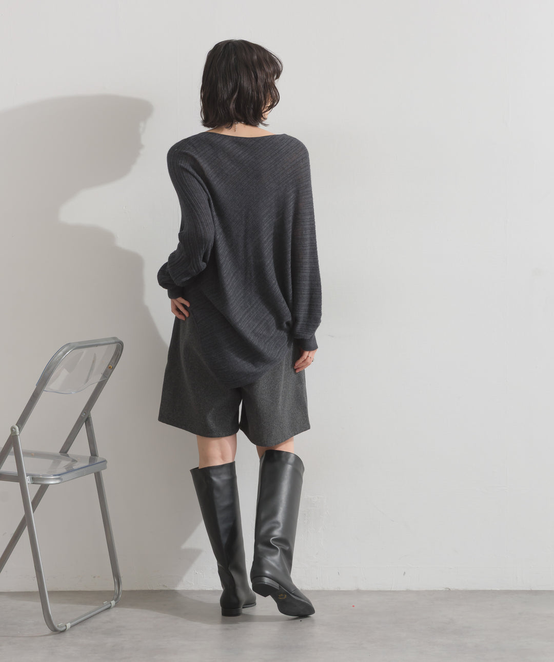 アシンメトリーヘムドルマンプルオーバー