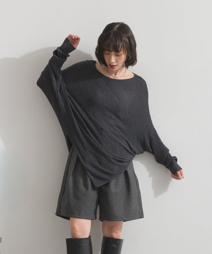 アシンメトリーヘムドルマンプルオーバー