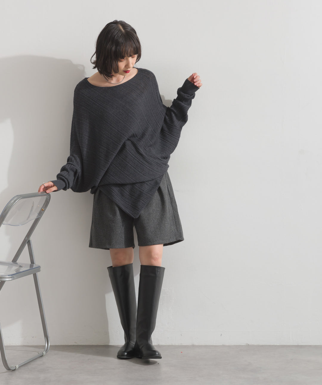 アシンメトリーヘムドルマンプルオーバー