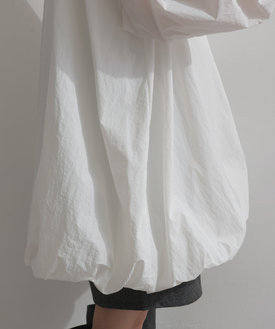 ナイロンタフタバルーンシャツ