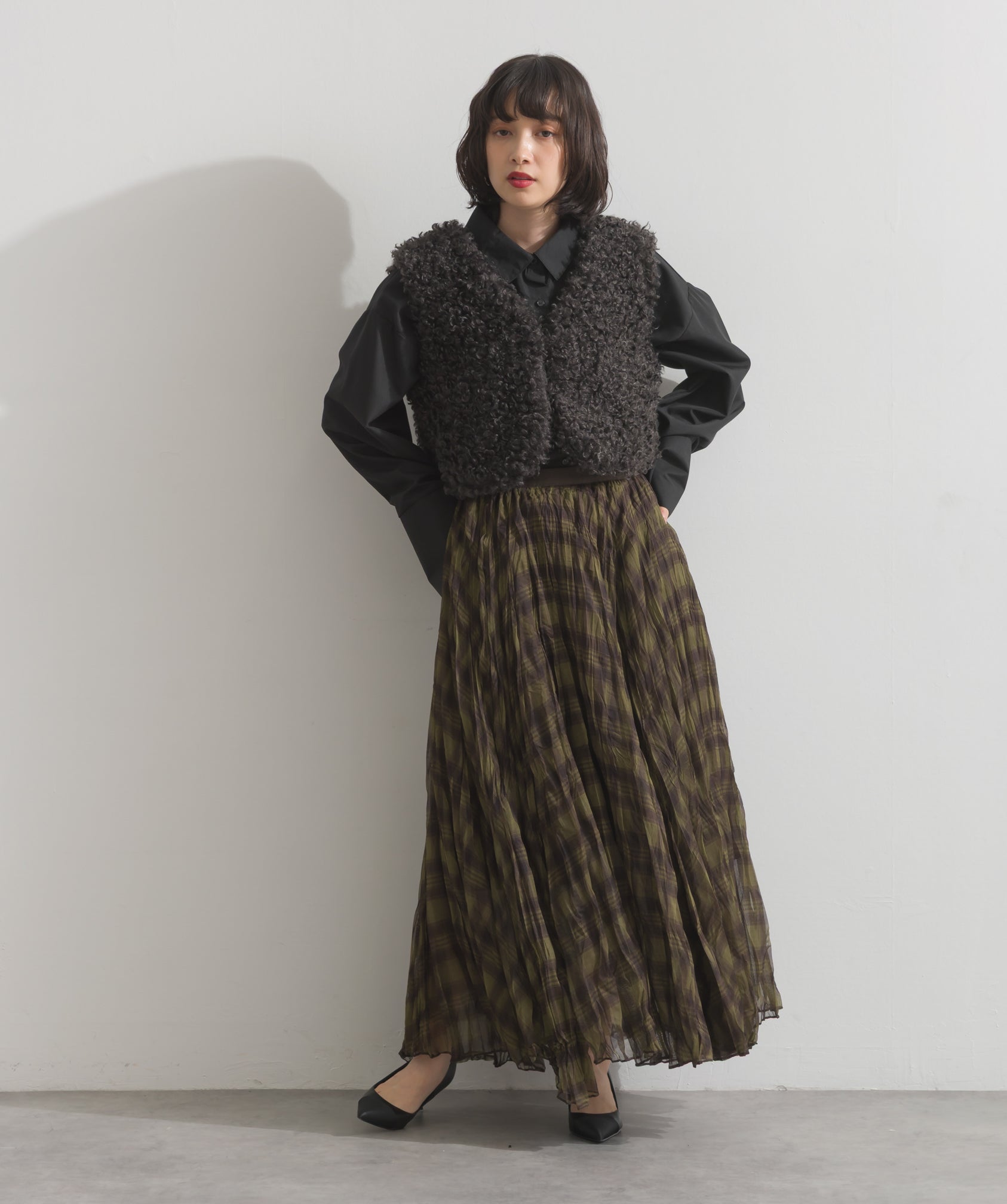 ノーカラープードルファーショートベスト – OandI