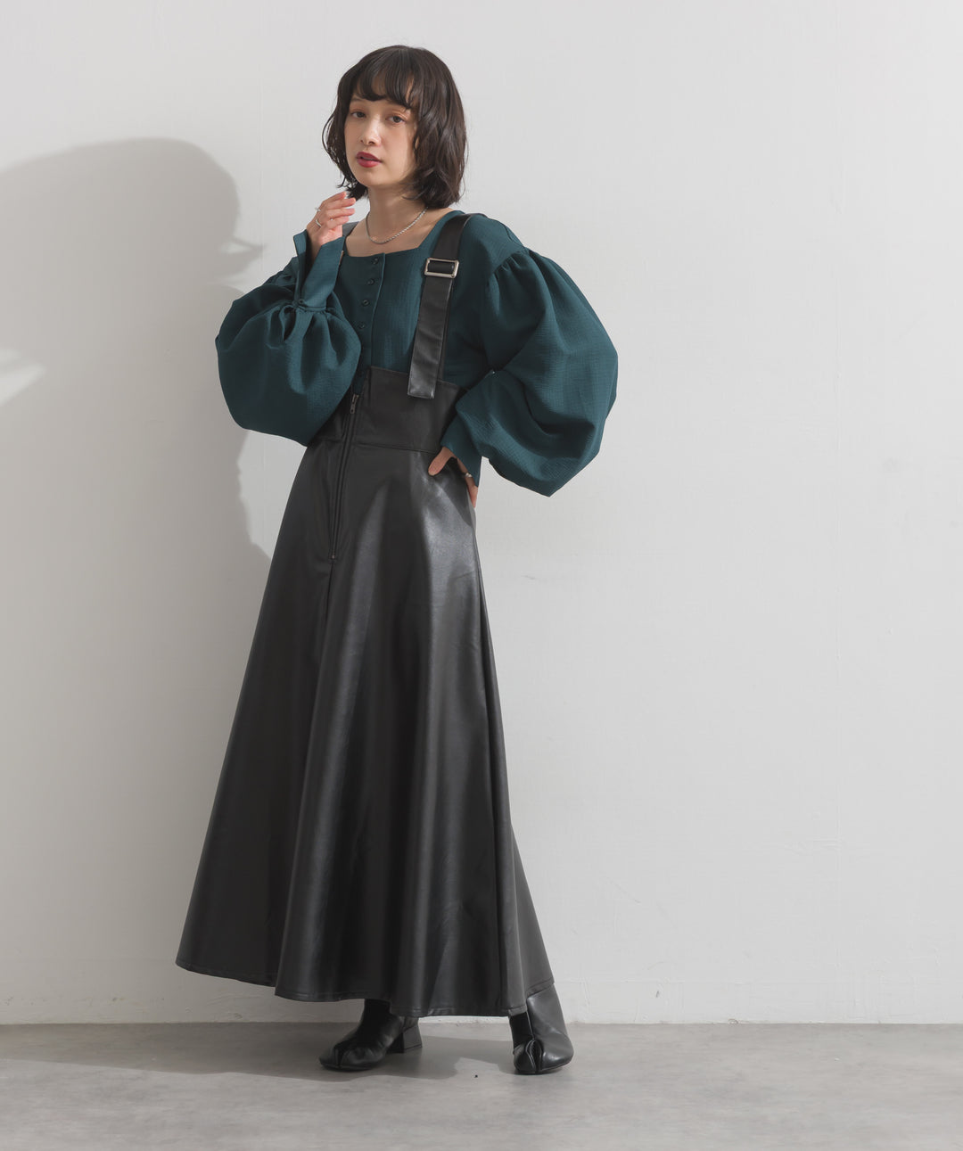 フェイクレザージップアップジャンスカ