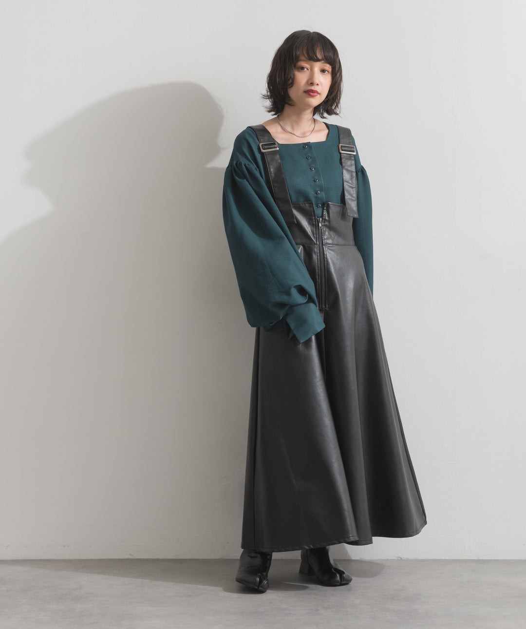 フェイクレザージップアップジャンスカ