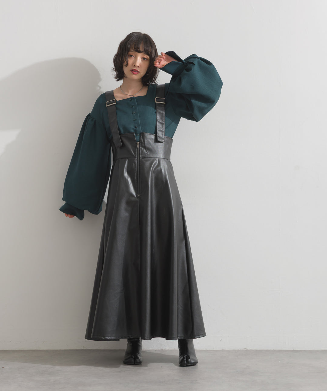 フェイクレザージップアップジャンスカ