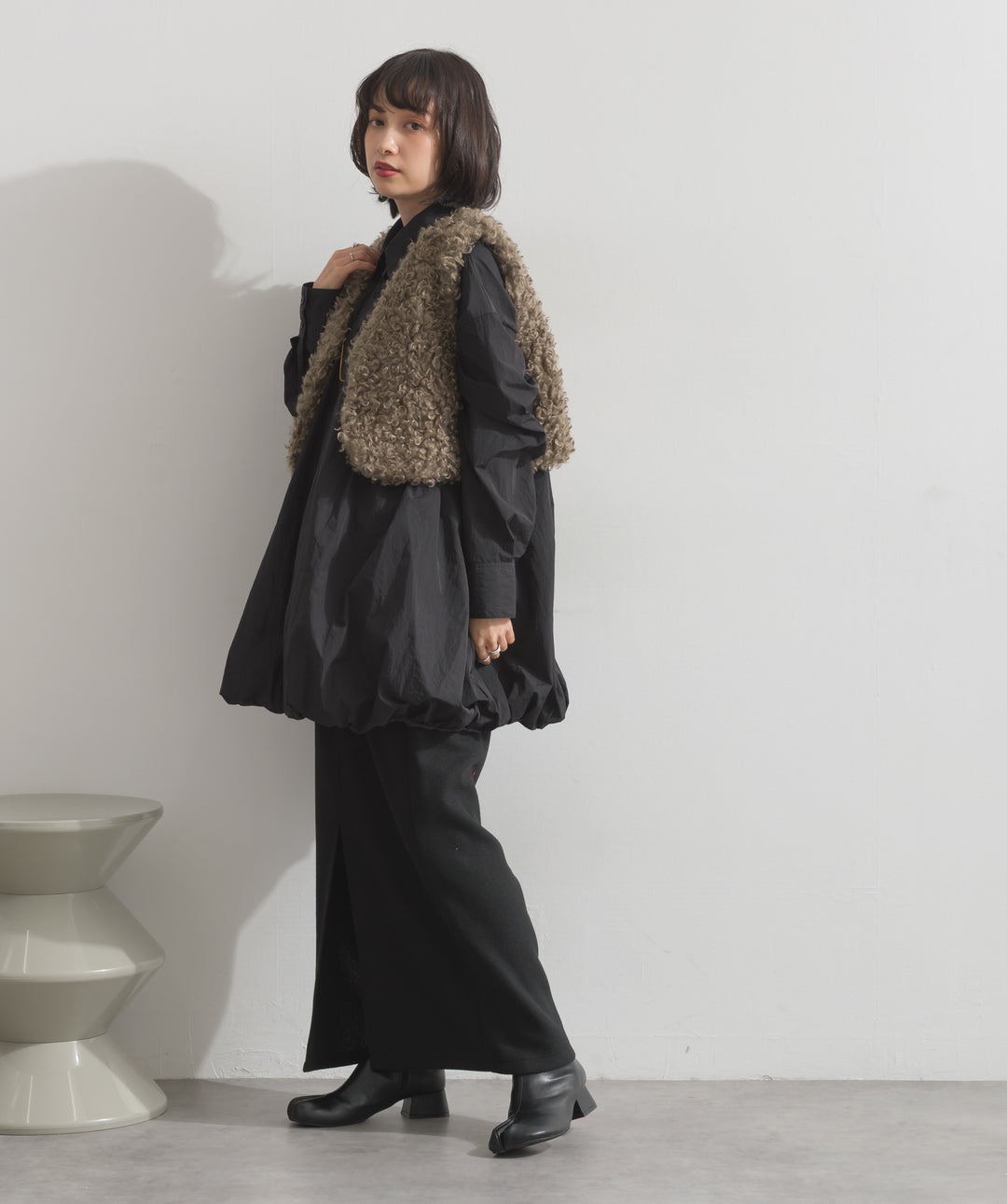 ナイロンタフタバルーンシャツ