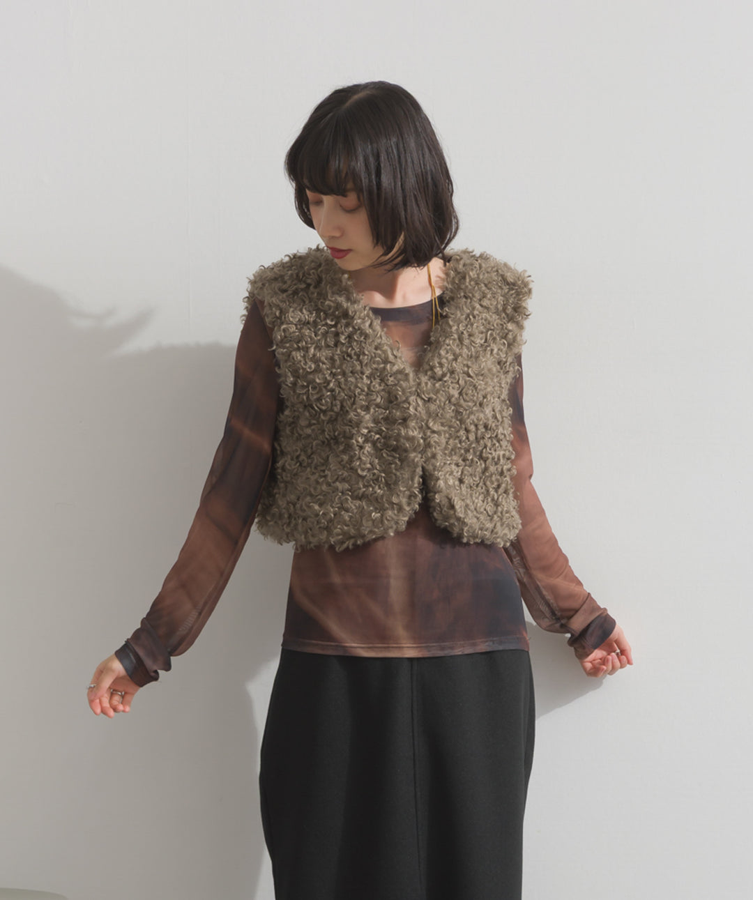 グラデーションシアーロングスリーブトップス