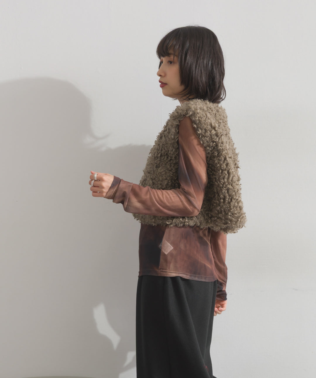 グラデーションシアーロングスリーブトップス