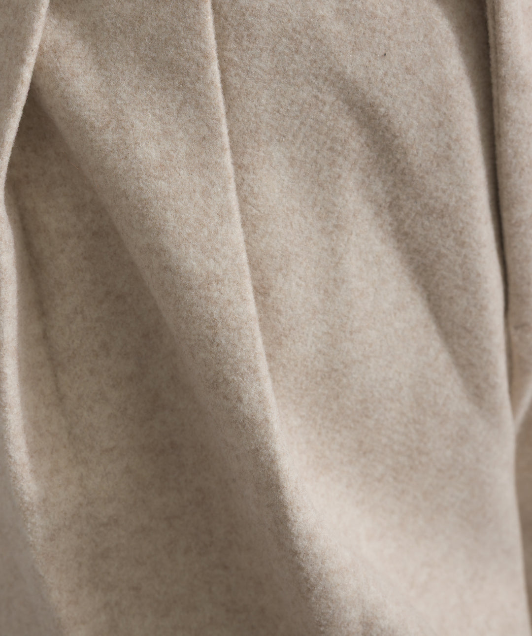 タックトラウザーズパンツ