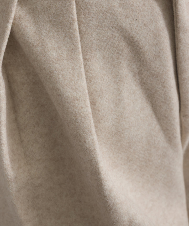 タックトラウザーズパンツ