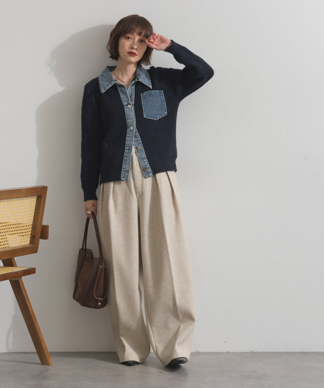 タックトラウザーズパンツ