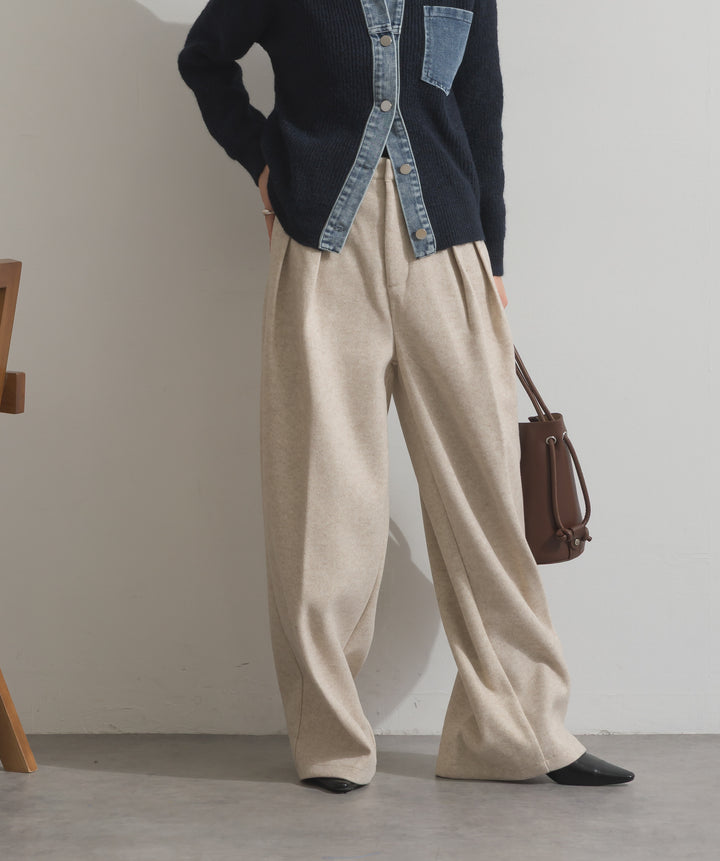 タックトラウザーズパンツ