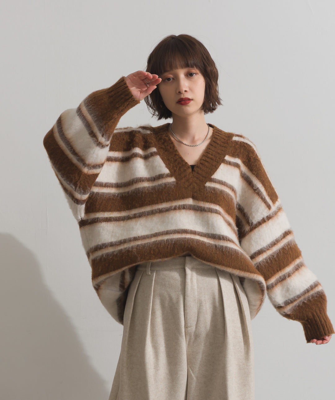シャギーボーダーVネックニットプルオーバー
