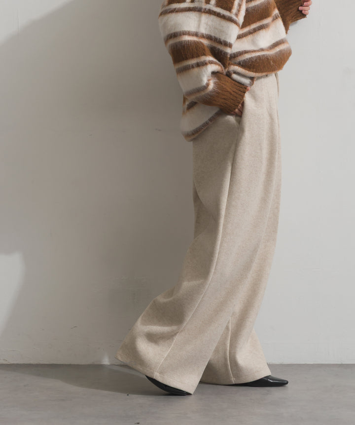 タックトラウザーズパンツ