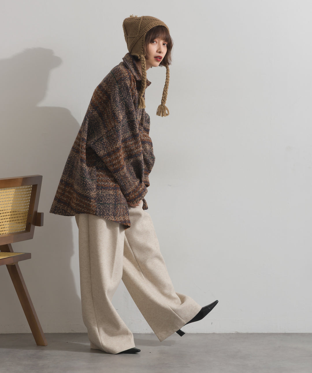 タックトラウザーズパンツ