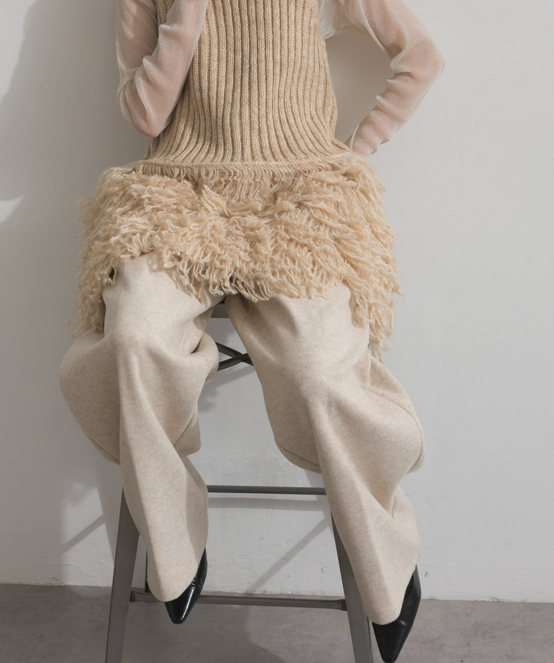 タックトラウザーズパンツ