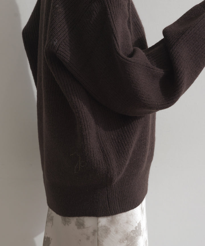 タンクレイヤード風肩開きプルオーバー