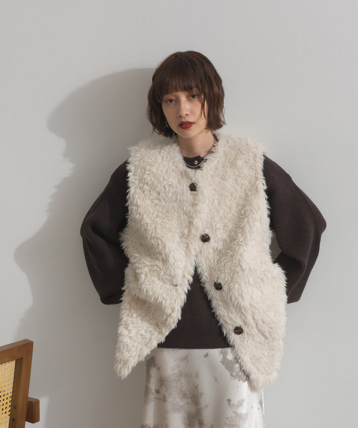 シャギーボアファーベスト