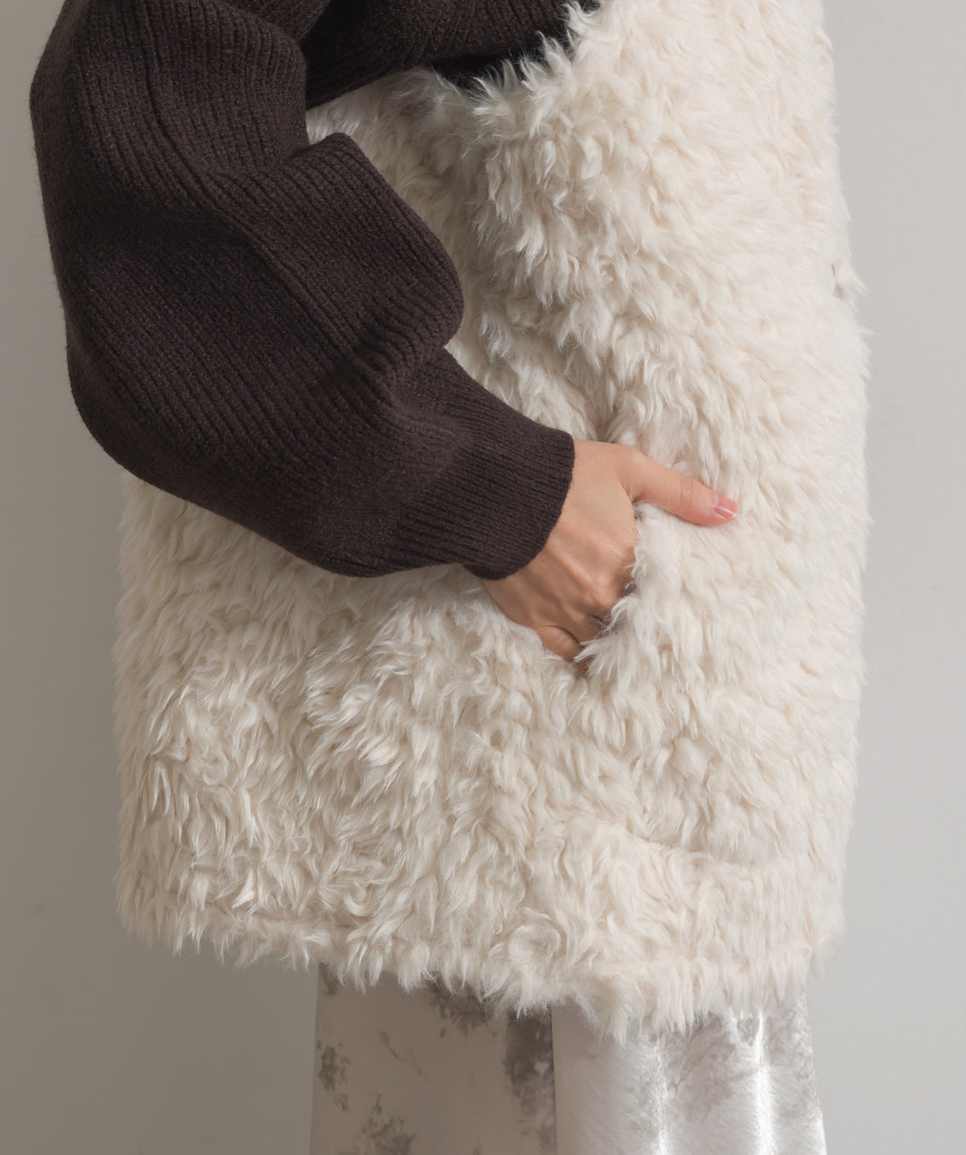 シャギーボアファーベスト