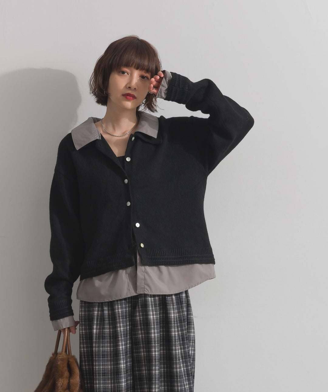 シャツレイヤード風ニット