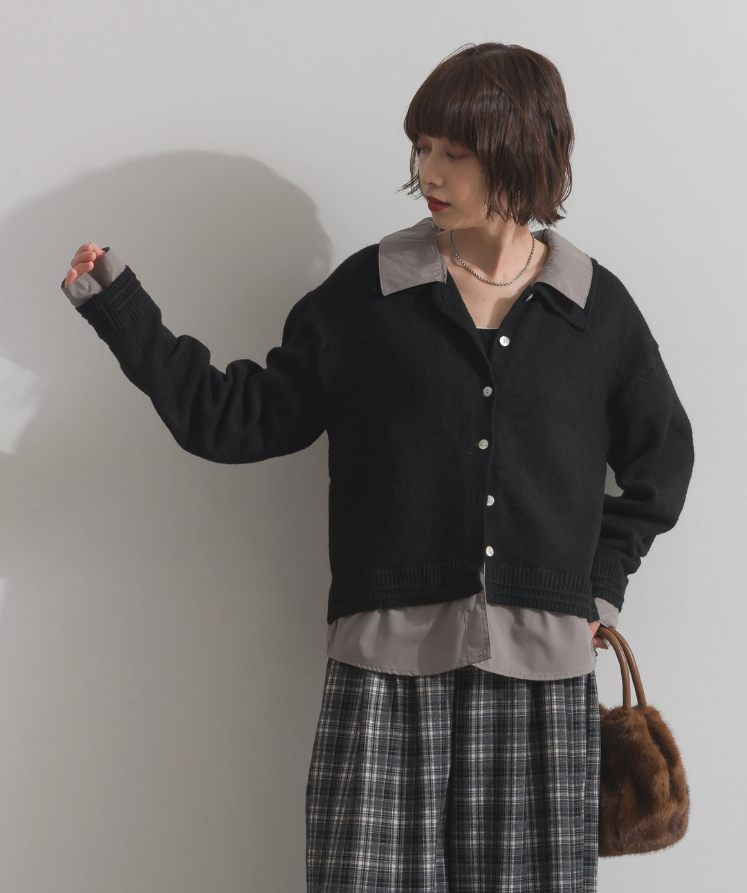 シャツレイヤード風ニット