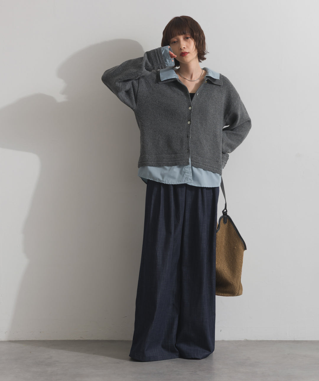 シャツレイヤード風ニット