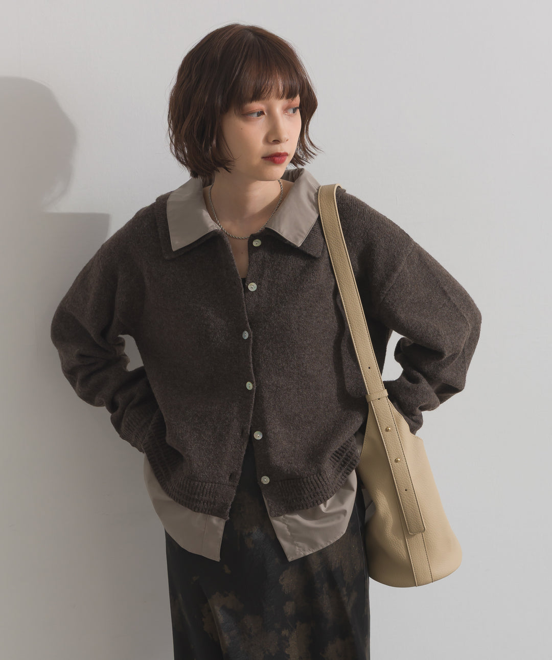 シャツレイヤード風ニット