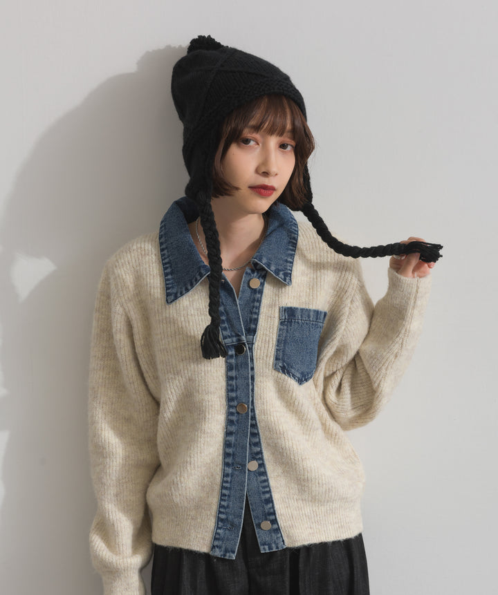 ポンポン付きケーブルニットキャップ