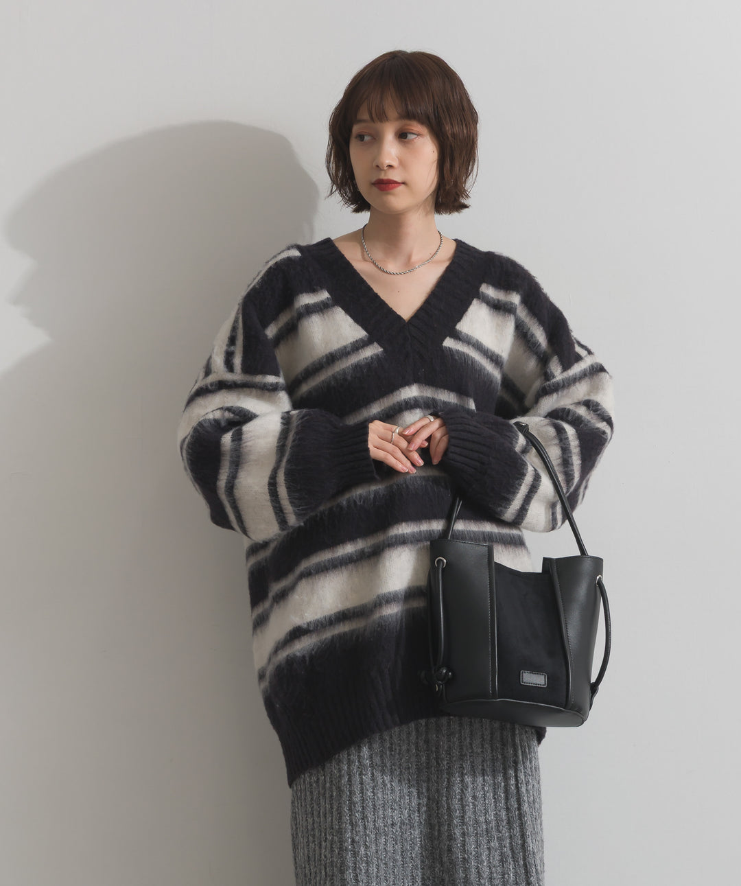 シャギーボーダーVネックニットプルオーバー