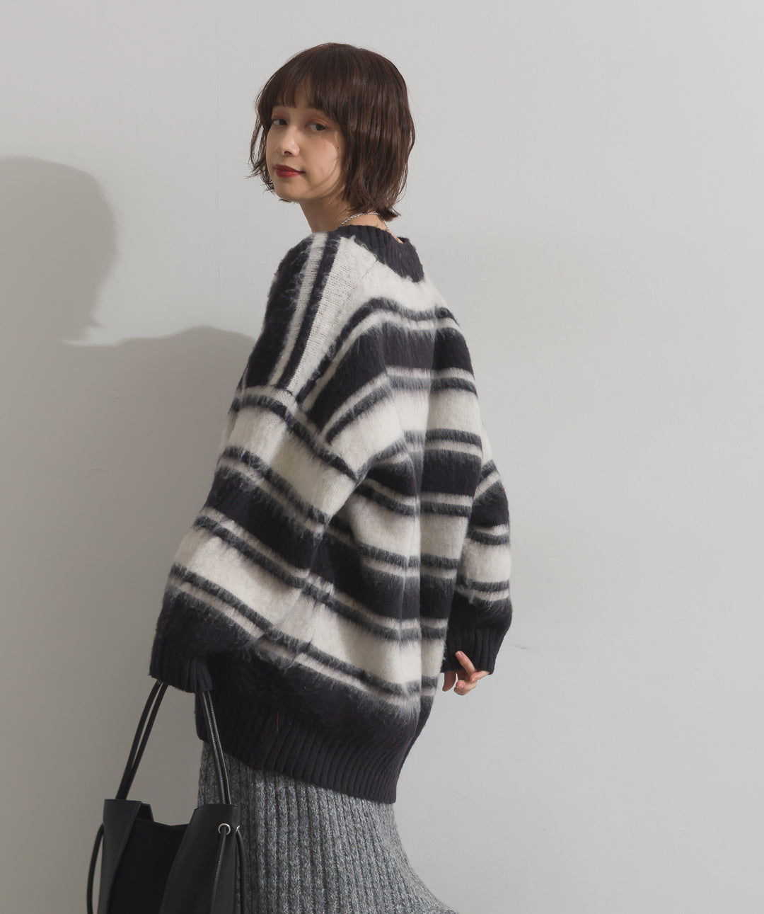 シャギーボーダーVネックニットプルオーバー